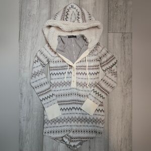 Abercrombie sherpa sleep romper
